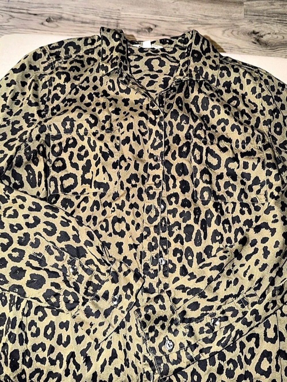 Lucky Brand Leopard Print Button Down Size Medium